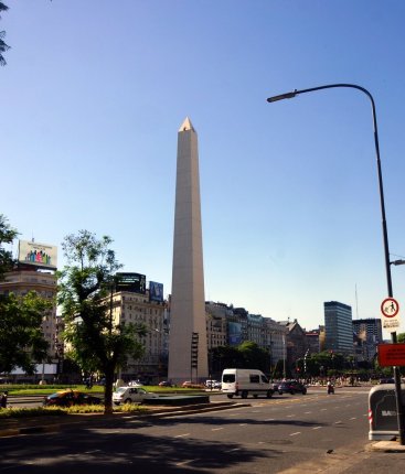 65 high Obelisco